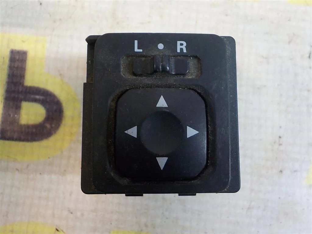 Переключатель регулировки зеркала Mitsubishi Lancer IX (2000—2007)