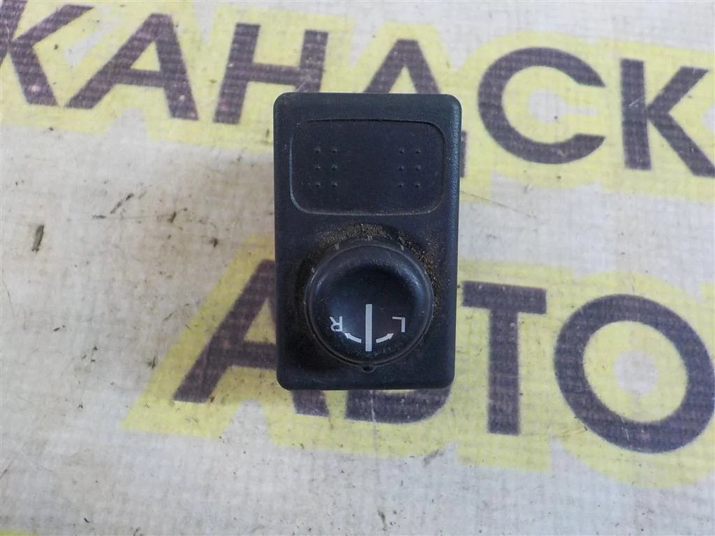 Переключатель регулировки зеркала Nissan Primera P12 (2001—2008)