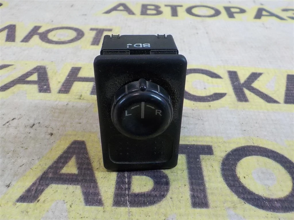 Переключатель регулировки зеркала Nissan Primera P12 (2001—2008)