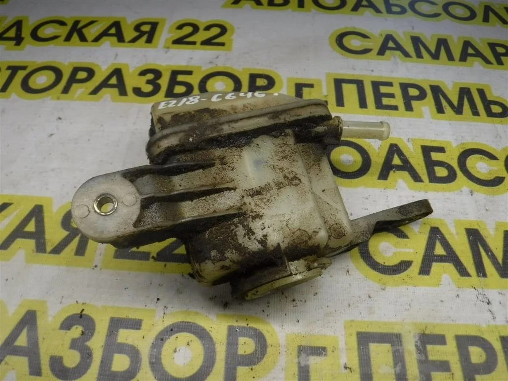 Бачок гидроусилителя Subaru Outback