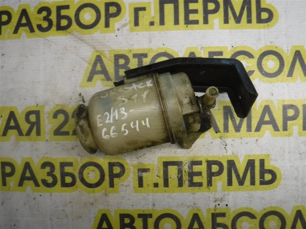 Бачок гидроусилителя Subaru Forester SG (2002—2005)