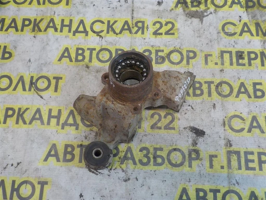 Кулак поворотный задний правый Subaru Forester SG (2002—2005)