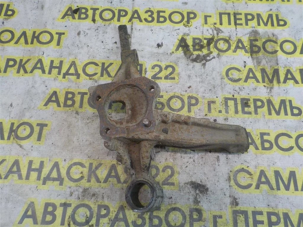 Кулак поворотный задний левый Toyota Camry XV30 (2001—2006)