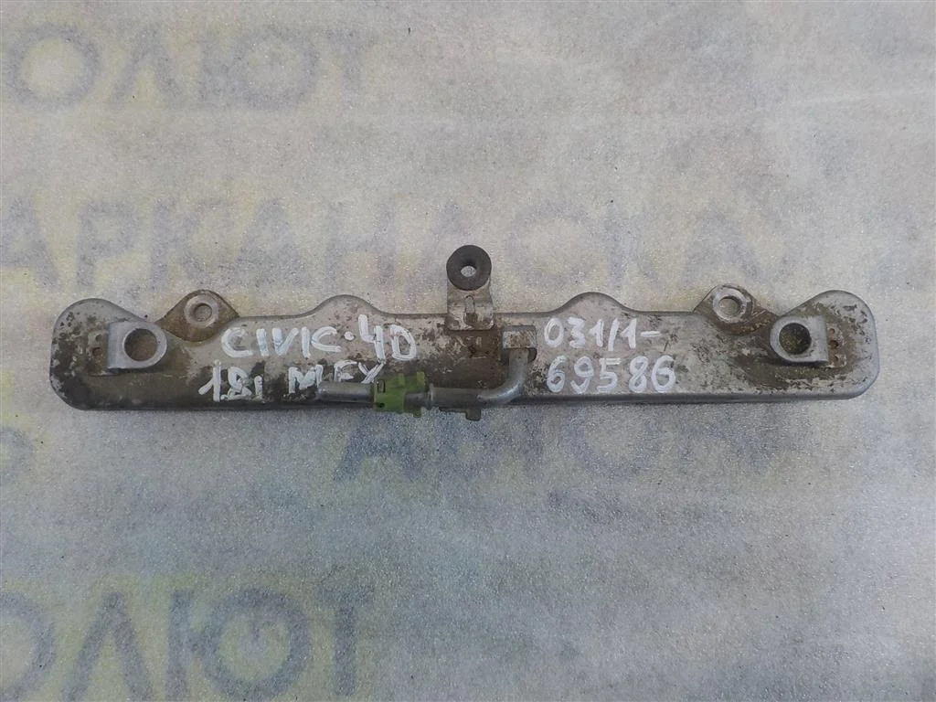 Рейка топливная (рампа) Honda Civic VIII (2005—2009)