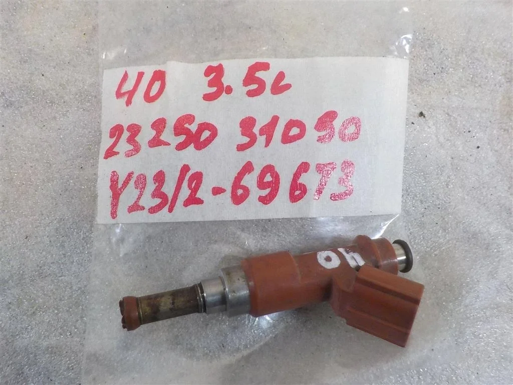 Форсунка инжекторная электрическая Toyota Camry XV40 (2006—2009)