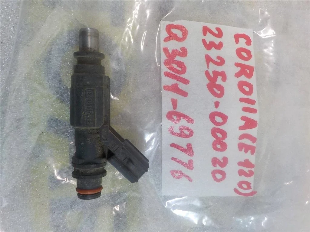 Форсунка инжекторная электрическая Toyota Corolla IX (2000—2004)