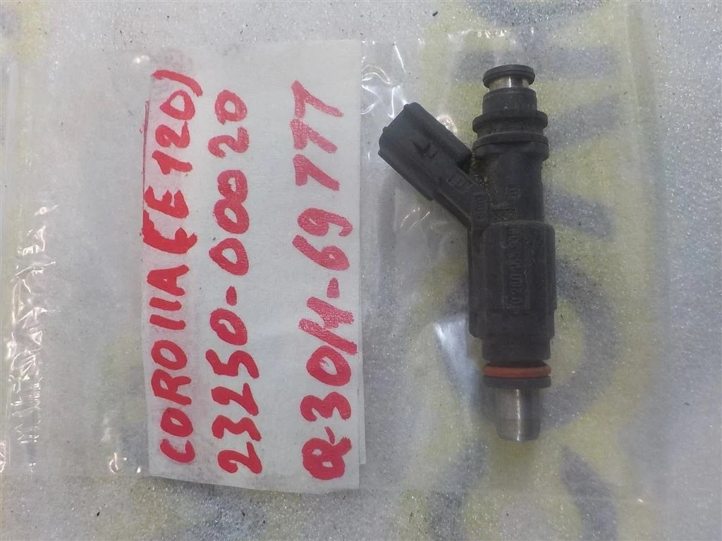 Форсунка инжекторная электрическая Toyota Corolla IX (2000—2004)