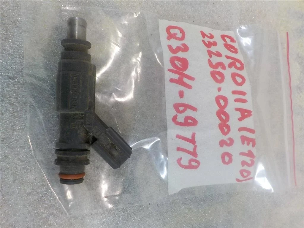 Форсунка инжекторная электрическая Toyota Corolla IX (2000—2004)