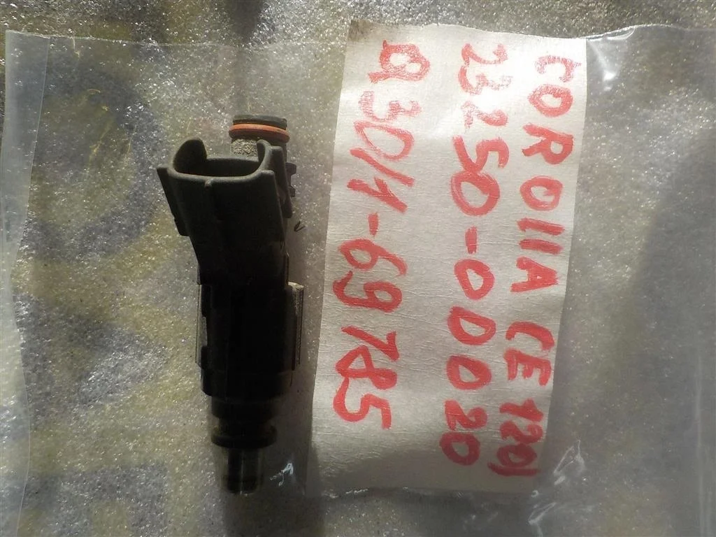 Форсунка инжекторная электрическая Toyota Corolla IX (2000—2004)