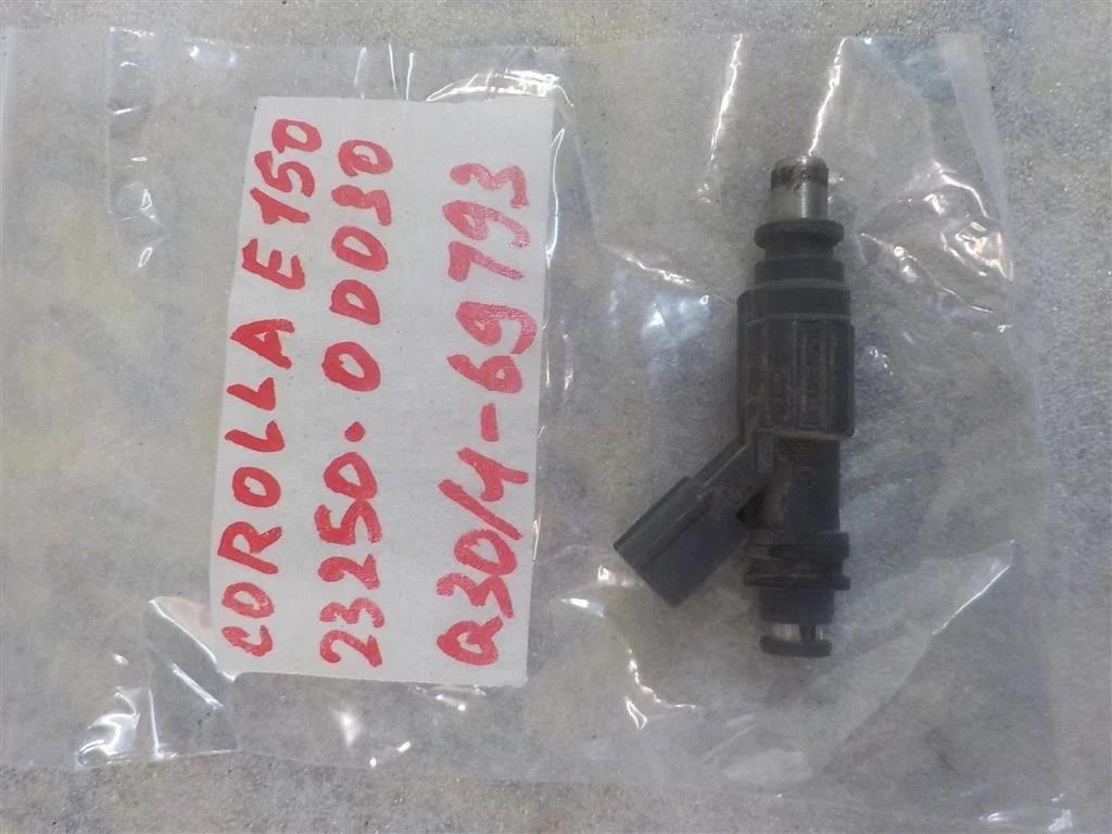 Форсунка инжекторная электрическая Toyota Corolla X (2006—2010)