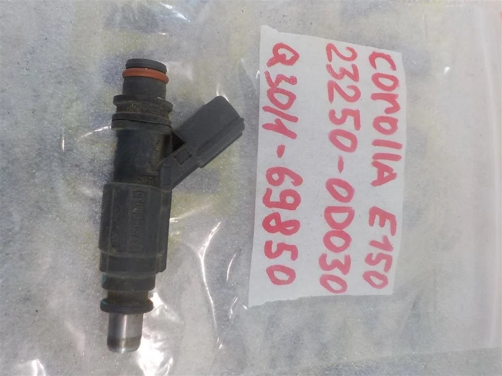 Форсунка инжекторная электрическая Toyota Corolla X (2006—2010)