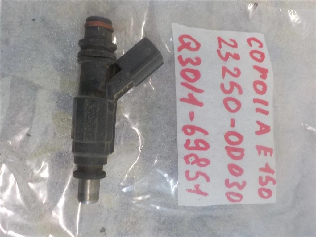 Форсунка инжекторная электрическая Toyota Corolla X (2006—2010)