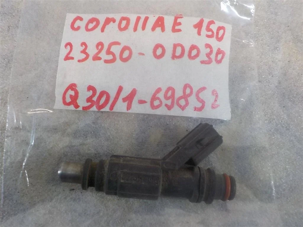 Форсунка инжекторная электрическая Toyota Corolla X (2006—2010)
