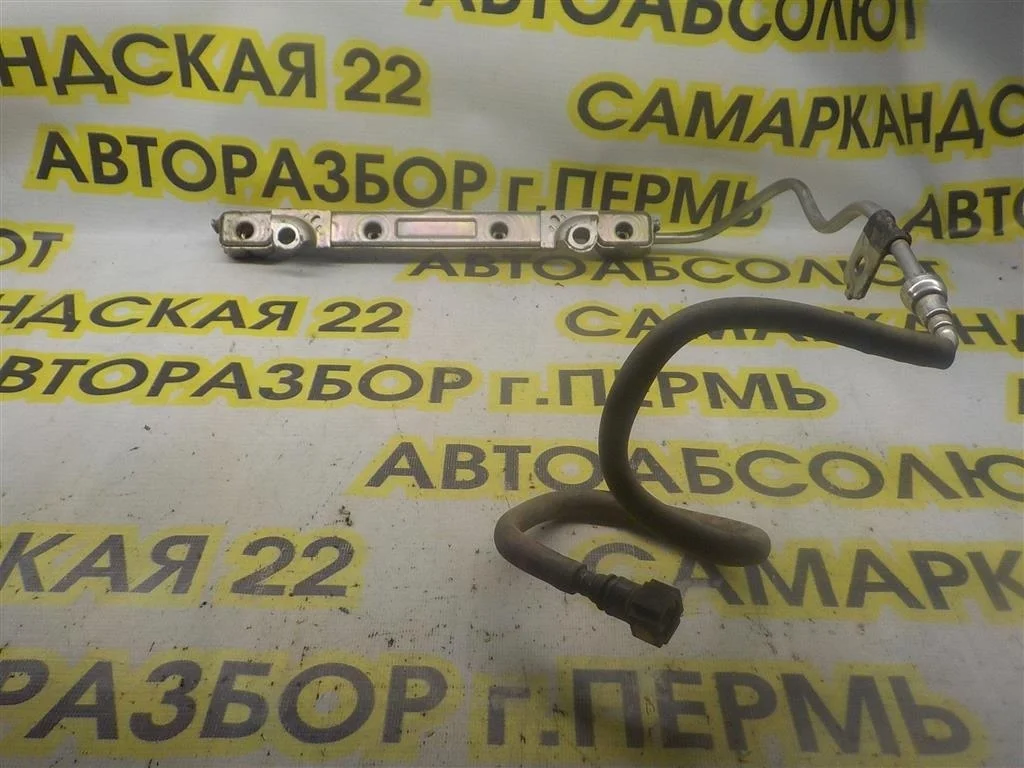 Рейка топливная (рампа) Toyota Corolla X (2006—2010)