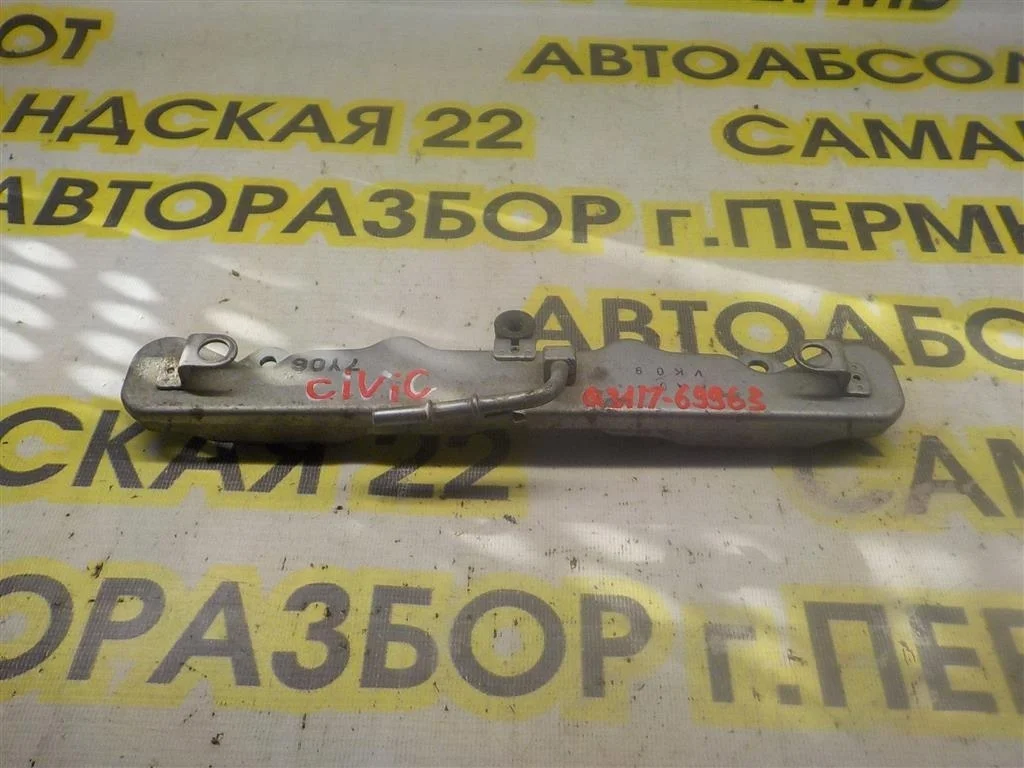 Рейка топливная (рампа) Honda Civic VIII (2005—2009)