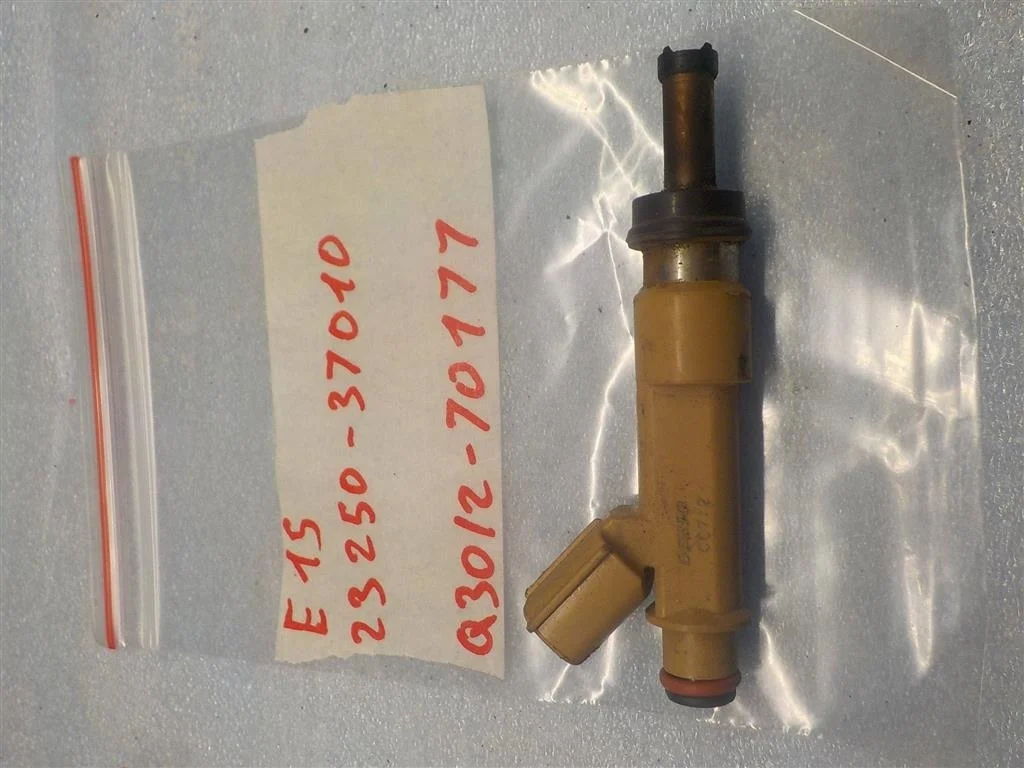 Форсунка инжекторная электрическая Toyota Corolla X (2006—2010)