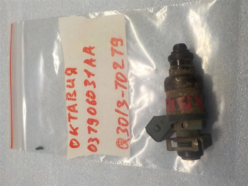 Форсунка инжекторная электрическая Skoda Octavia I рестайлинг (2000—2011)