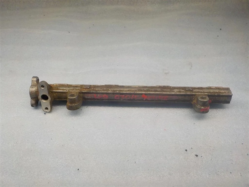 Рейка топливная (рампа) Mitsubishi Lancer IX (2000—2007)