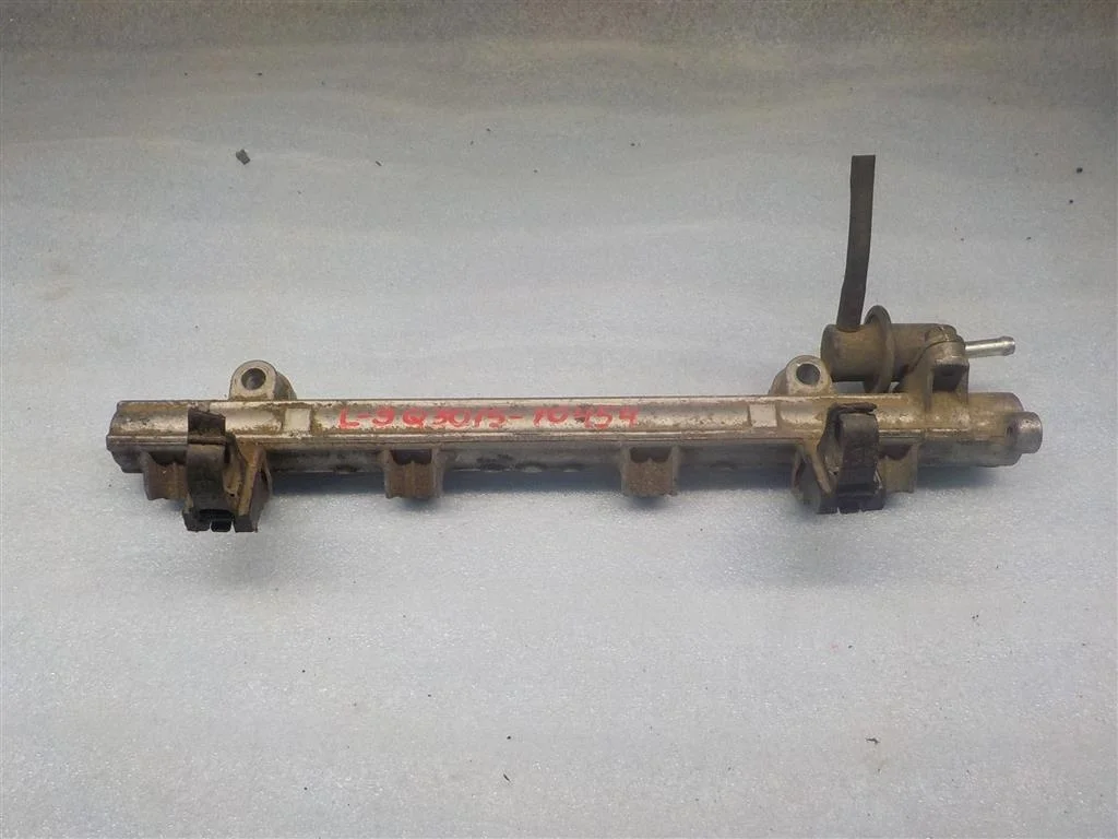 Рейка топливная (рампа) Mitsubishi Lancer IX (2000—2007)