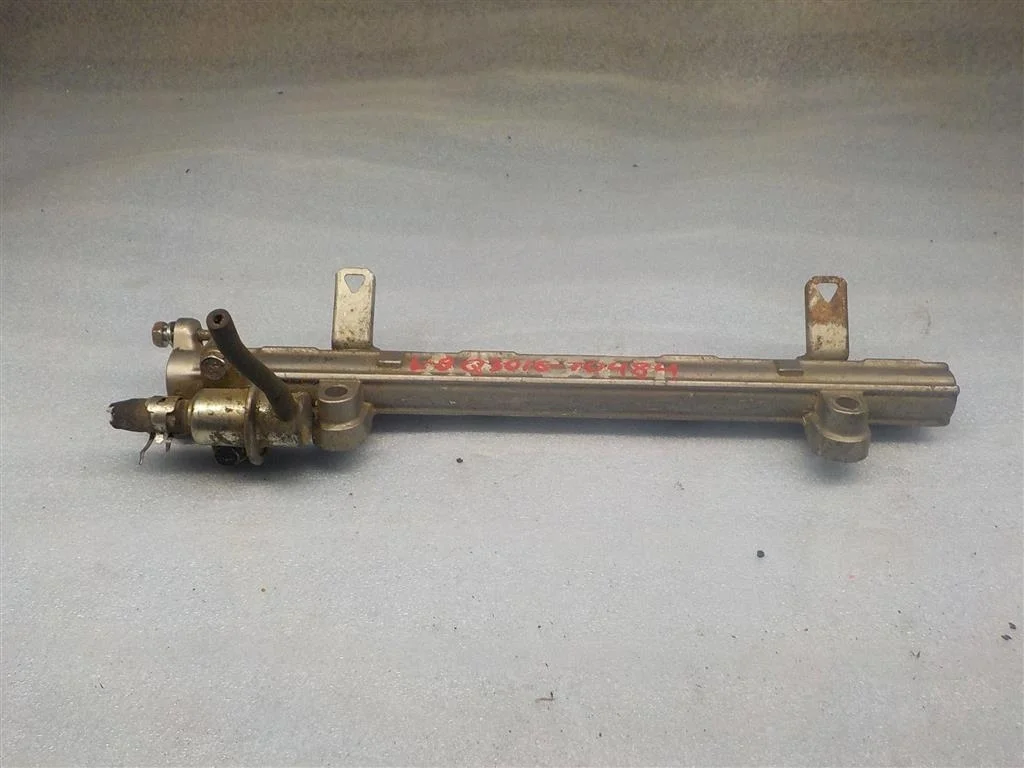 Рейка топливная (рампа) Mitsubishi Lancer IX (2000—2007)