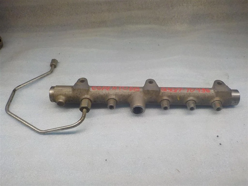 Рейка топливная (рампа) KIA Sorento I (2002—2006)