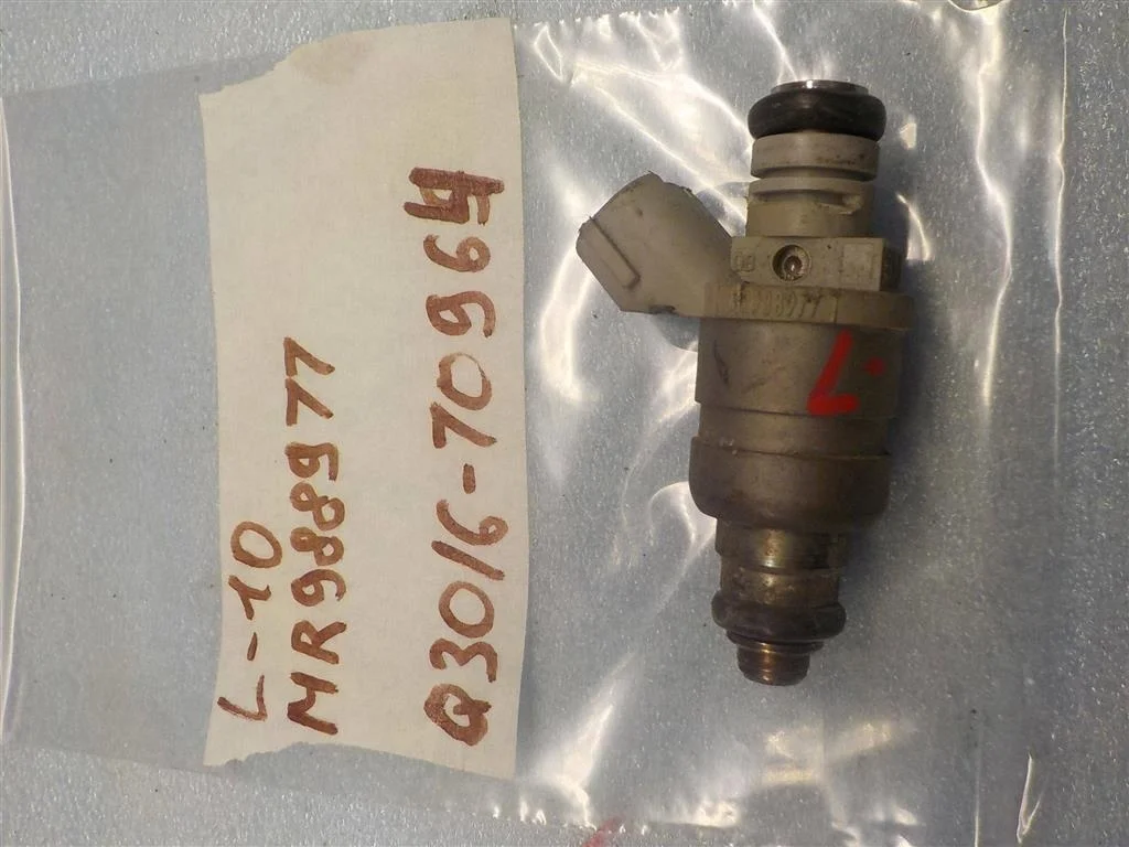 Форсунка инжекторная электрическая Mitsubishi Lancer X (2007—2010)