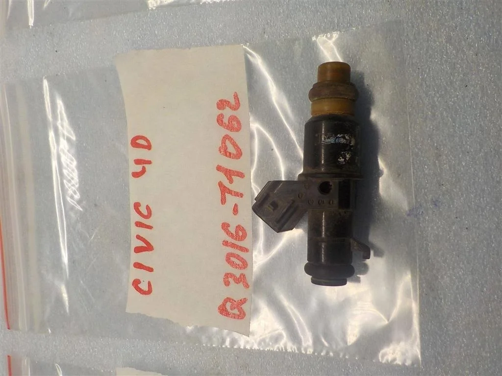 Форсунка инжекторная электрическая Honda Civic VIII (2005—2009)