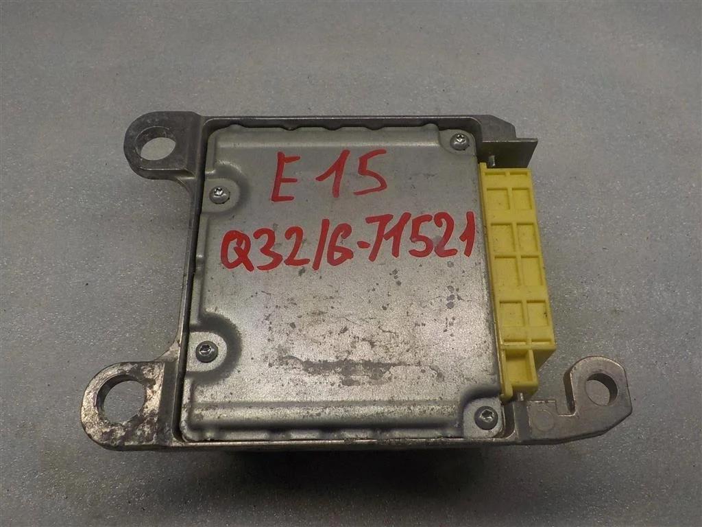 Блок управления AIR BAG Toyota Corolla X (2006—2010)