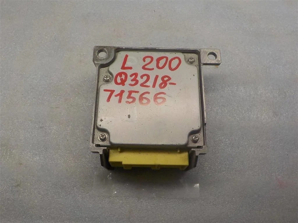 Блок управления AIR BAG Mitsubishi L200 IV (2006—2014)