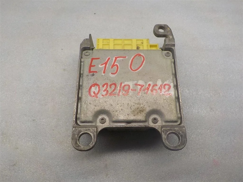 Блок управления AIR BAG Toyota Corolla X (2006—2010)