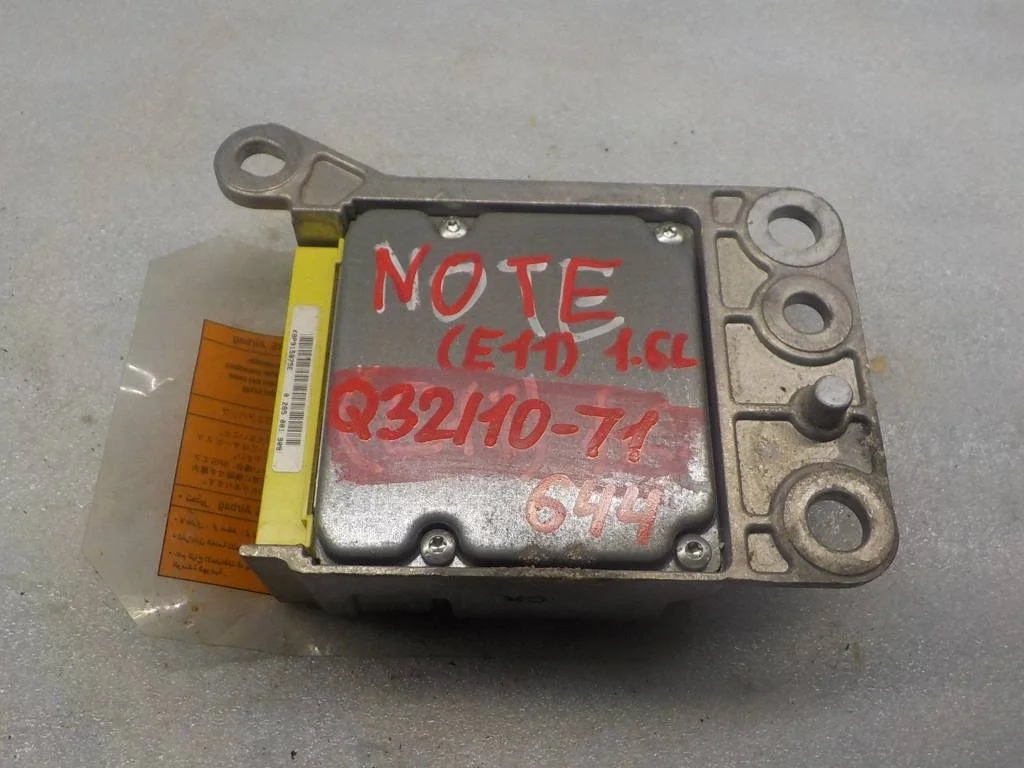 Блок управления AIR BAG Nissan Note E11 (2005—2009)
