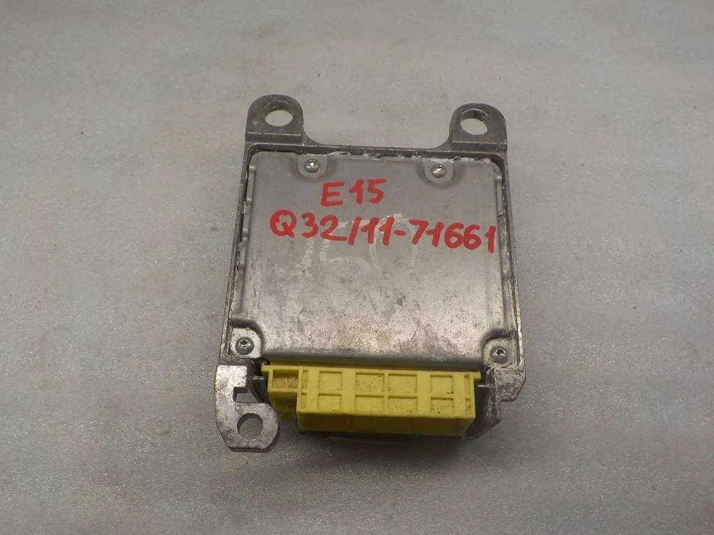 Блок управления AIR BAG Toyota Corolla X (2006—2010)