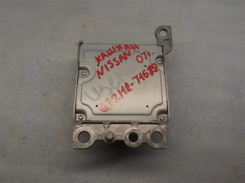 Блок управления AIR BAG Nissan Qashqai I (2006—2010)