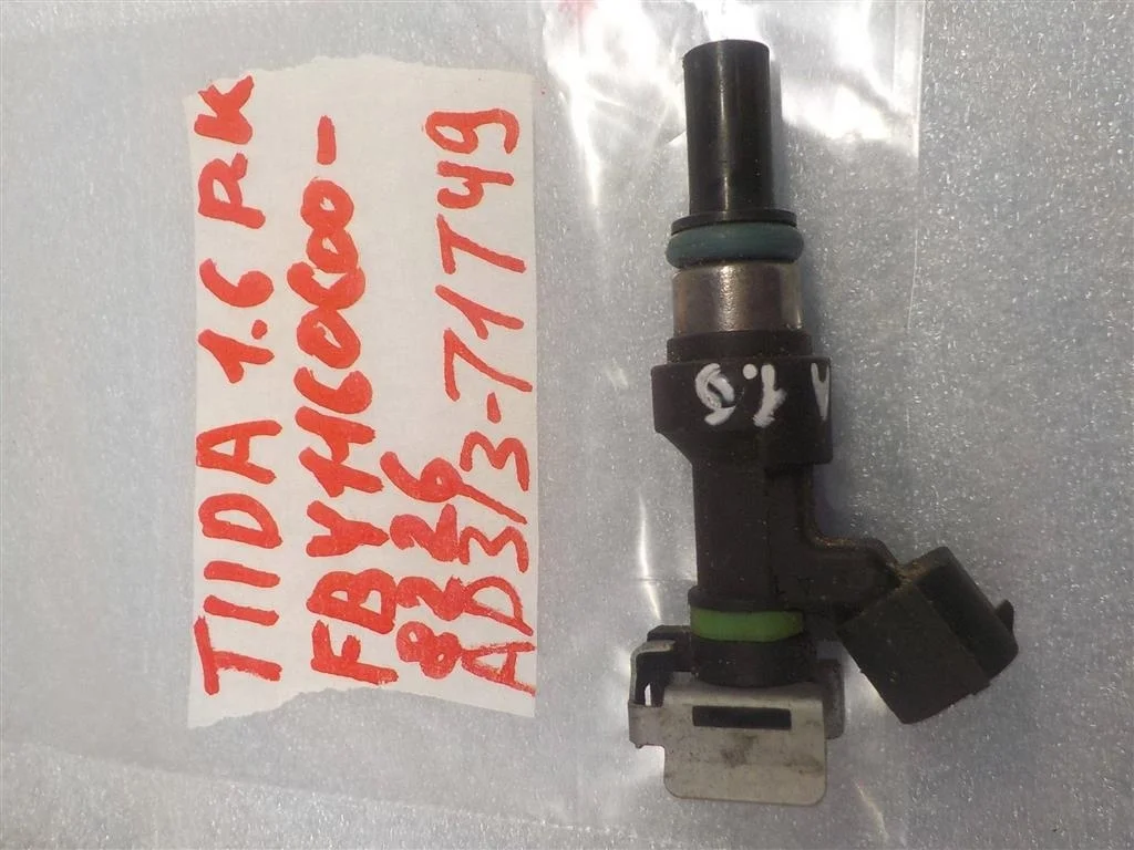 Форсунка инжекторная электрическая Nissan Tiida C11 (2004—2012)