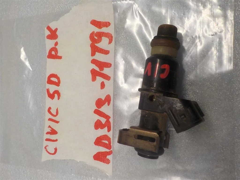 Форсунка инжекторная электрическая Honda Civic VIII (2005—2009)