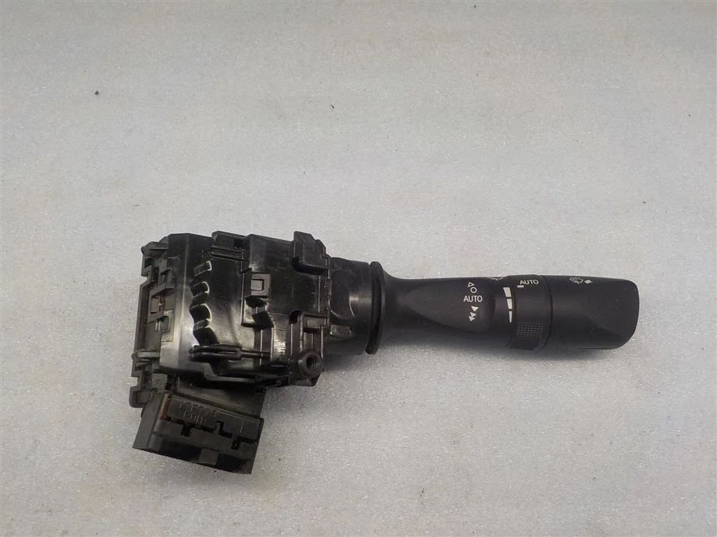 Переключатель стеклоочистителей Toyota Camry XV50 (2011—2014)