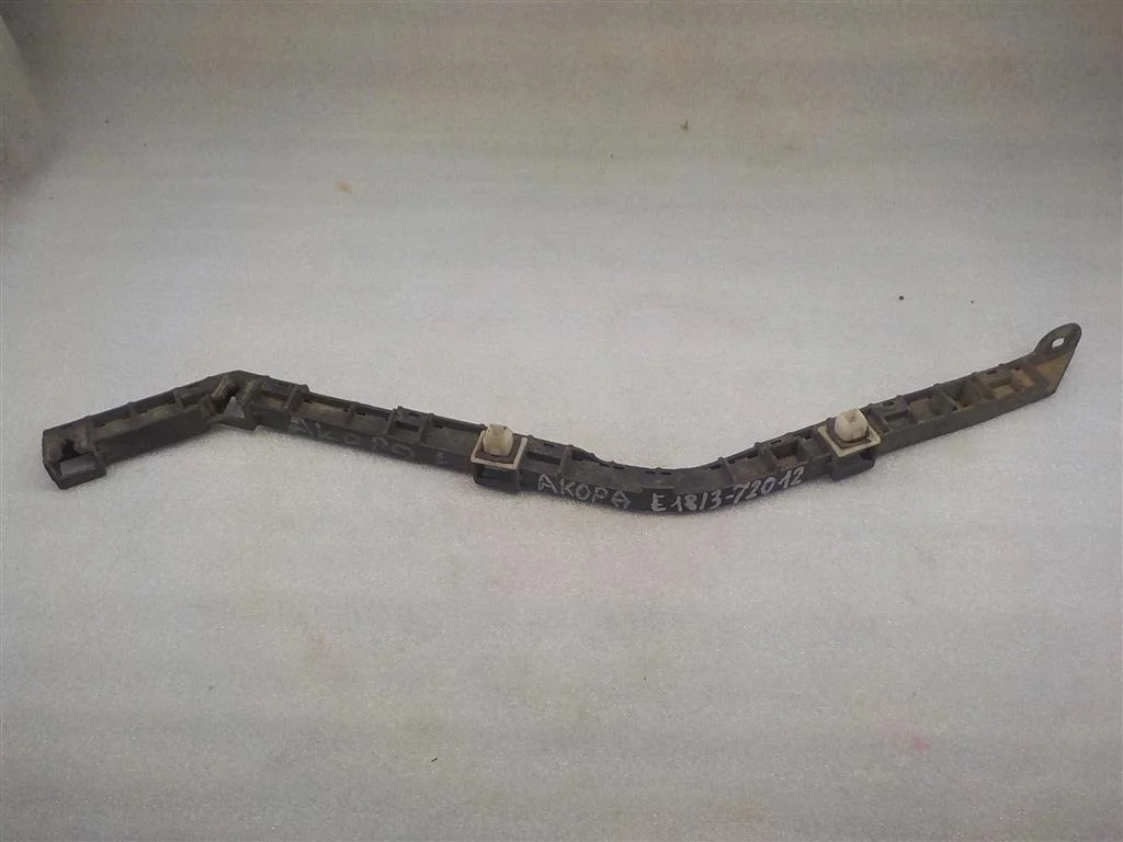 Кронштейн заднего бампера левый Honda Accord VII (2002—2006)