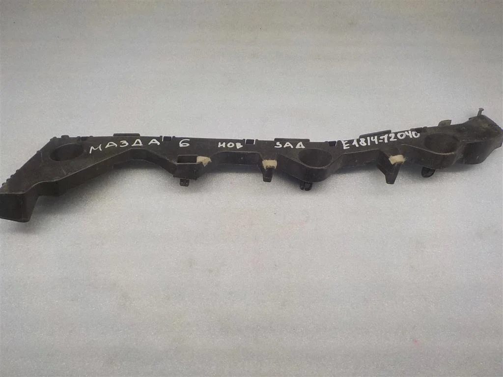 Кронштейн заднего бампера правый Mazda 6 GH (2007—2009)