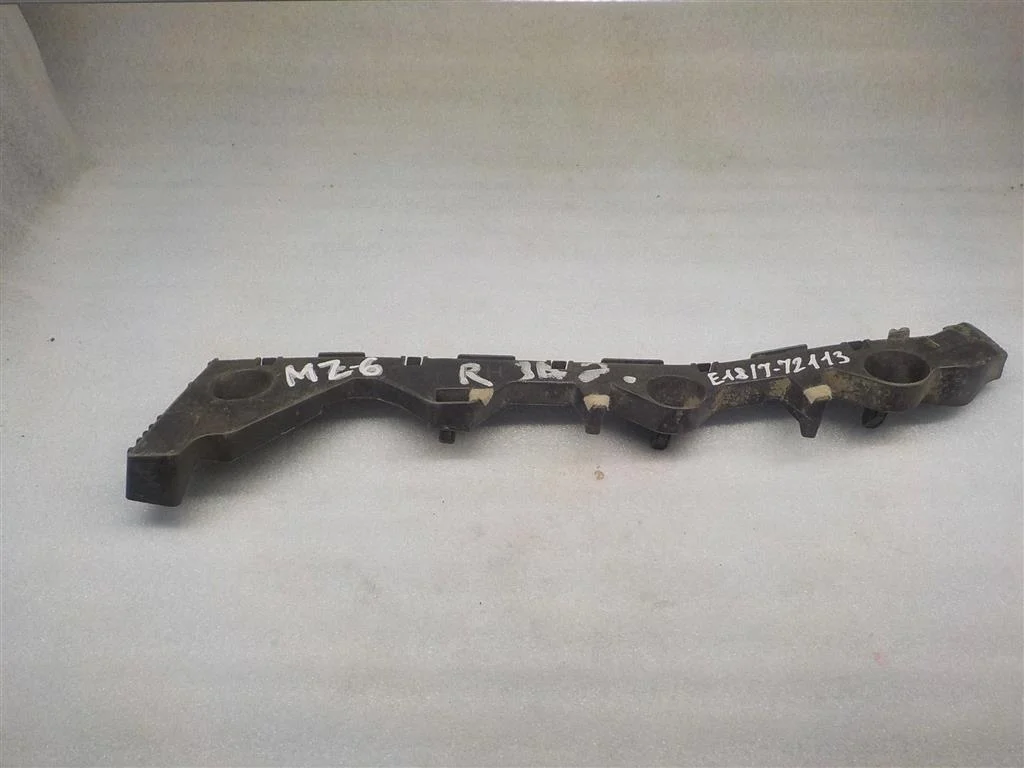 Кронштейн заднего бампера правый Mazda 6 GH (2007—2009)