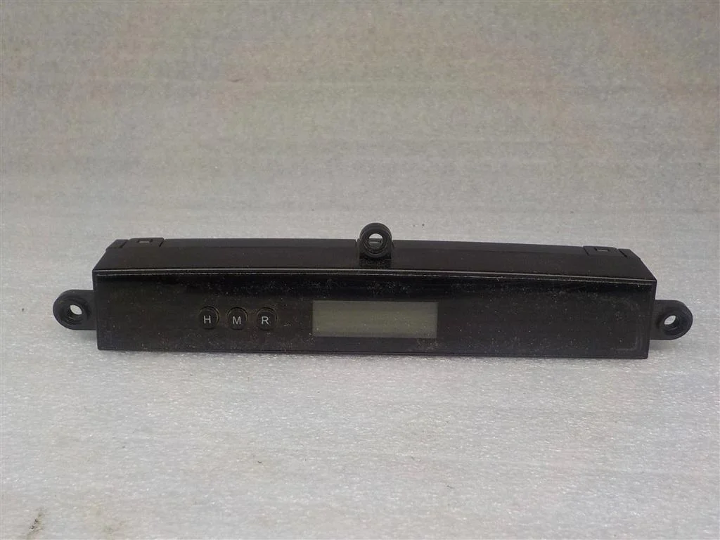 Часы Hyundai Santa Fe II (2005—2010)