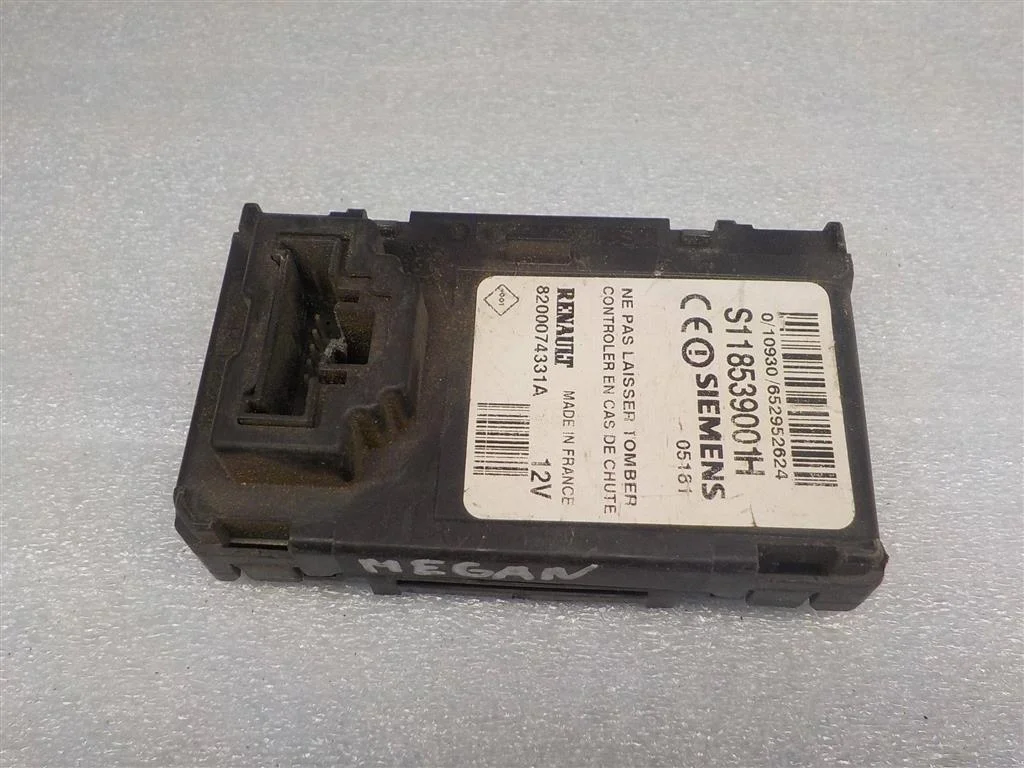 Замок зажигания Renault Megane II (2002—2006)