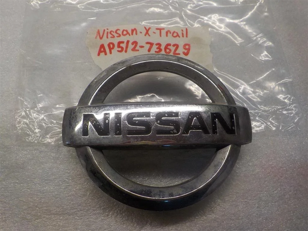 Эмблема Nissan X-Trail II (2007—2011)