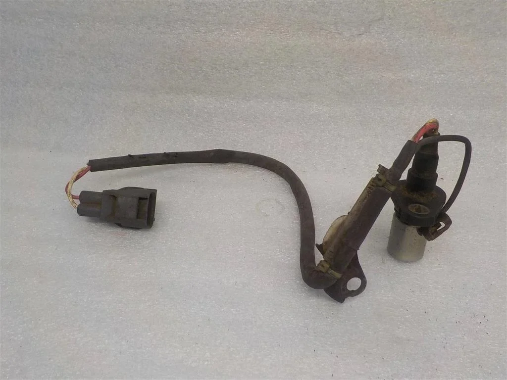 Датчик положения коленвала Toyota Corolla X (2006—2010)