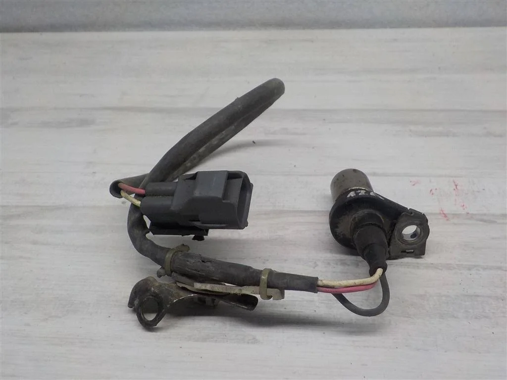 Датчик положения коленвала Toyota Corolla X (2006—2010)