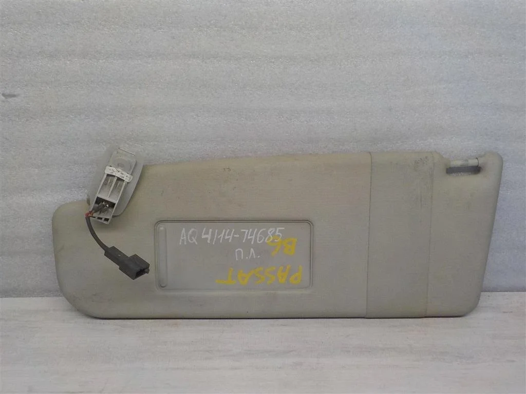 Козырек солнцезащитный (внутри) Volkswagen Passat B6 (2005—2010)