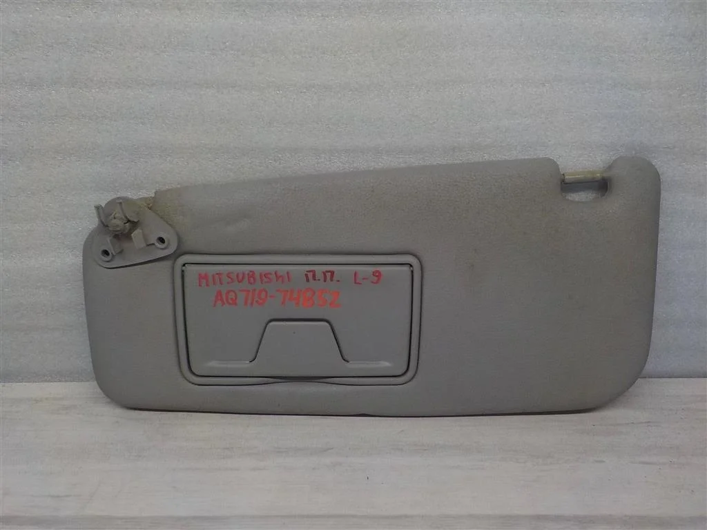 Козырек солнцезащитный (внутри) Mitsubishi Lancer IX (2000—2007)