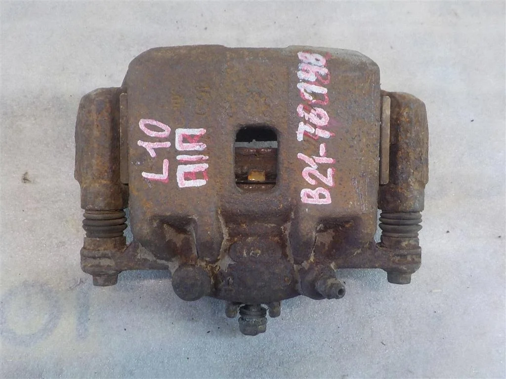 Суппорт передний правый Mitsubishi Lancer X (2007—2010)