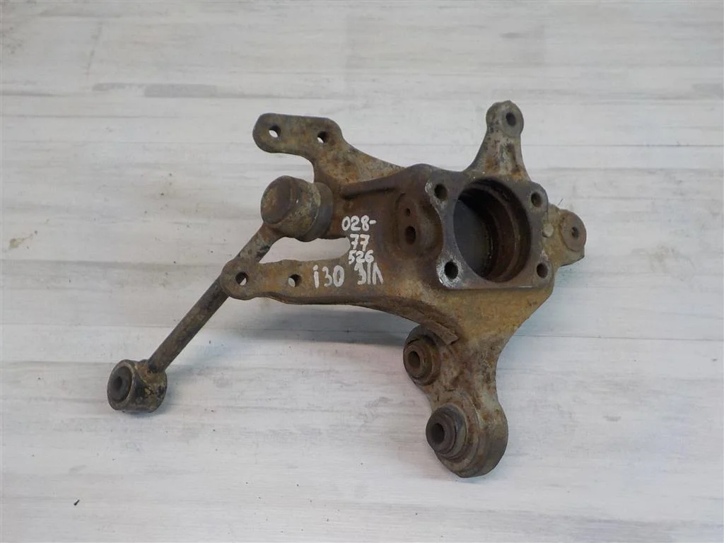 Кулак поворотный задний левый Hyundai i30 I (2007—2010)