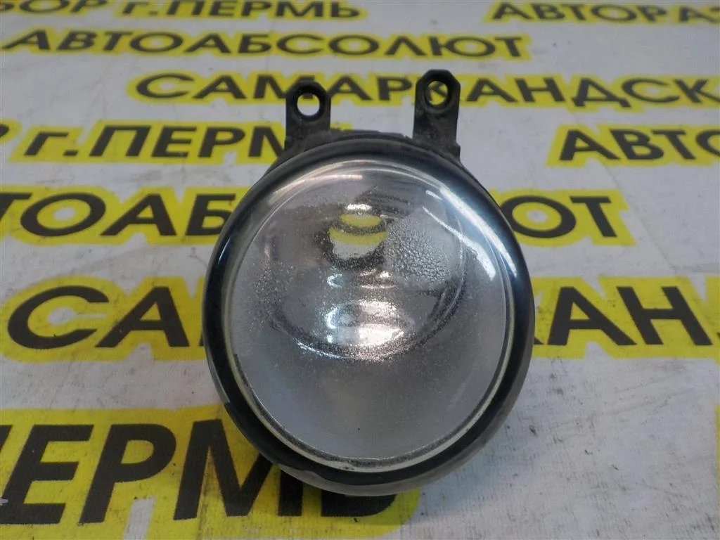 Фара противотуманная левая Lexus LX J200 (2007—2012)