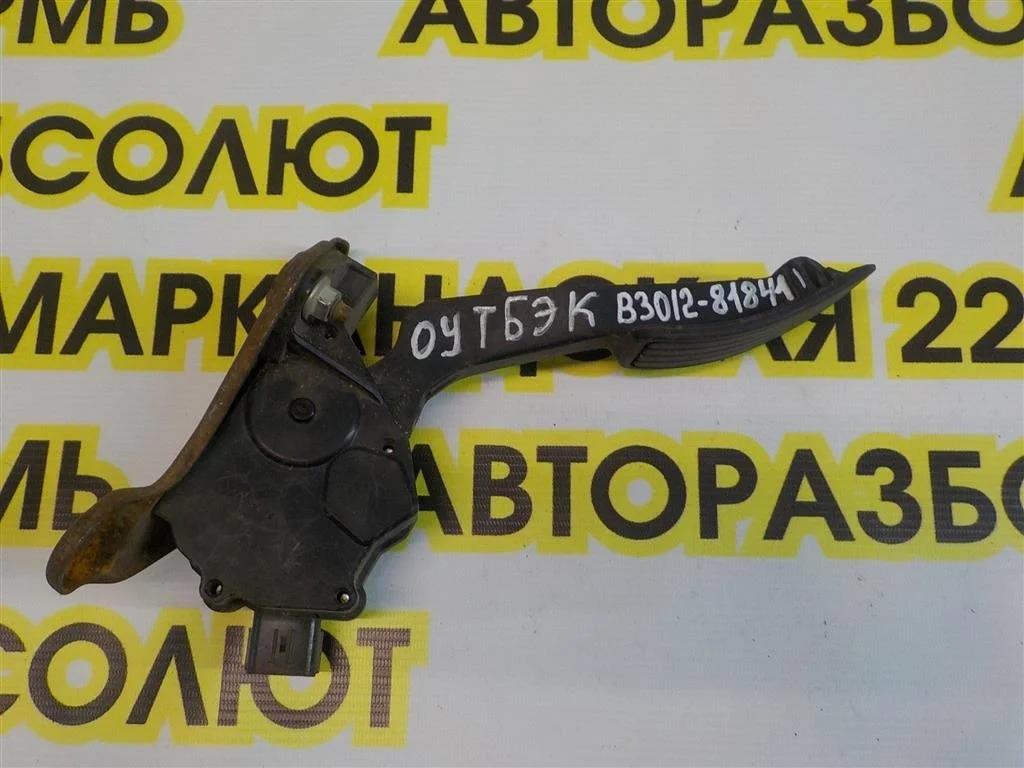 Педаль газа Subaru Outback
